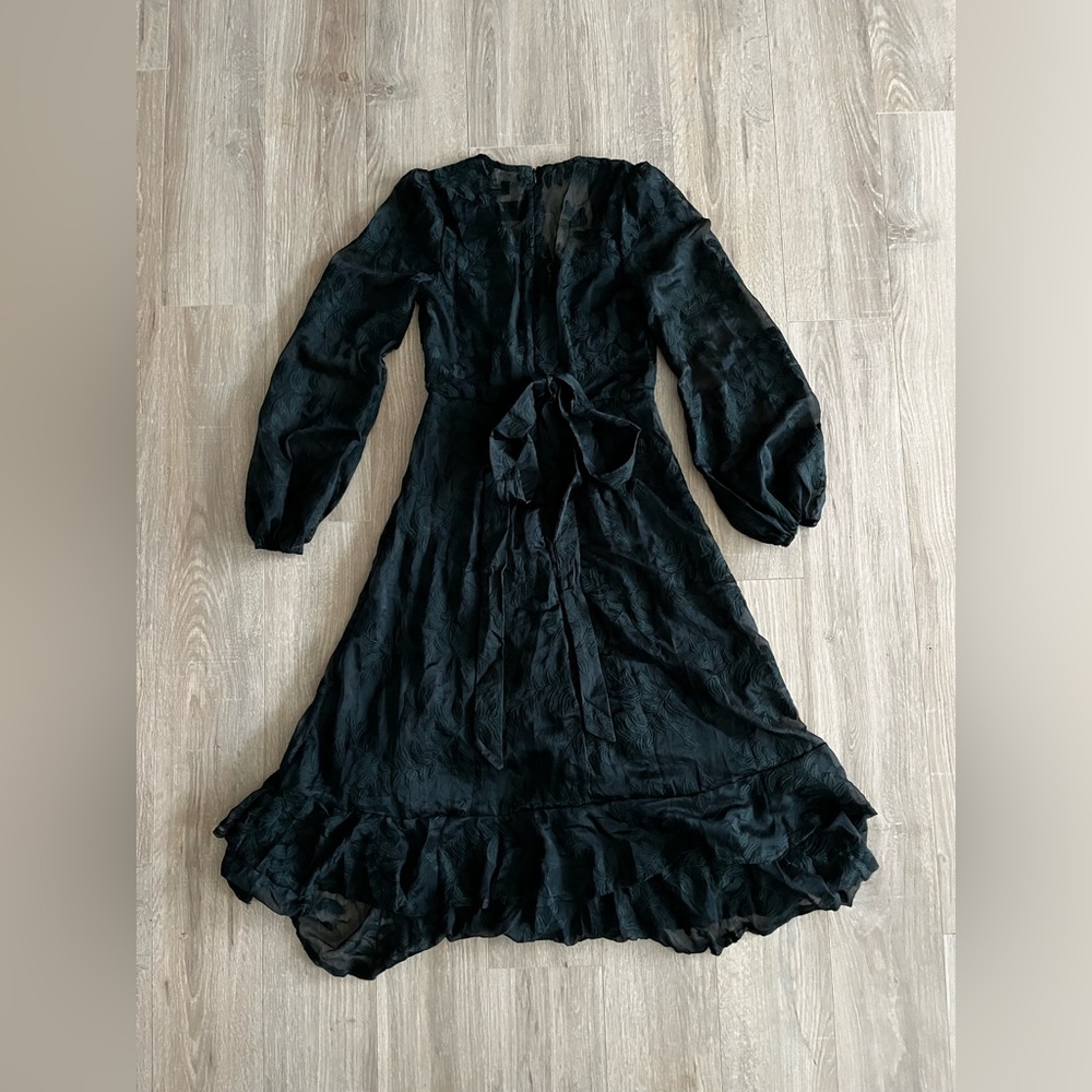 NWT Lulus Spectacular Feeling Emerald Embroidered Faux Wrap Midi Dress - Small - Picture 10 of 10